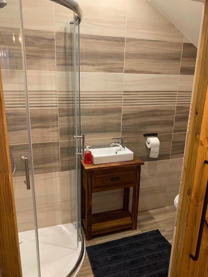 Apartmany Pod Kloboukem ยาคีมอฟ ภายนอก รูปภาพ
