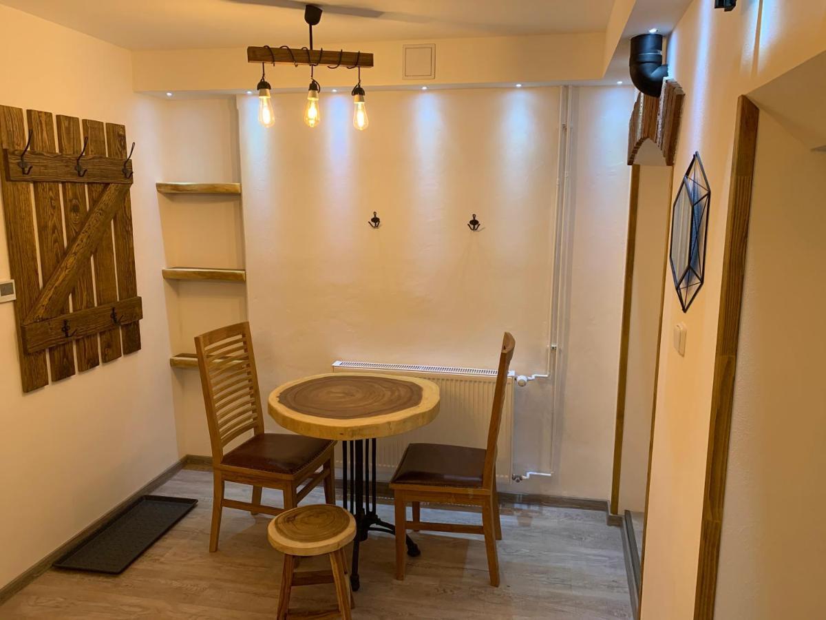 Apartmany Pod Kloboukem ยาคีมอฟ ภายนอก รูปภาพ