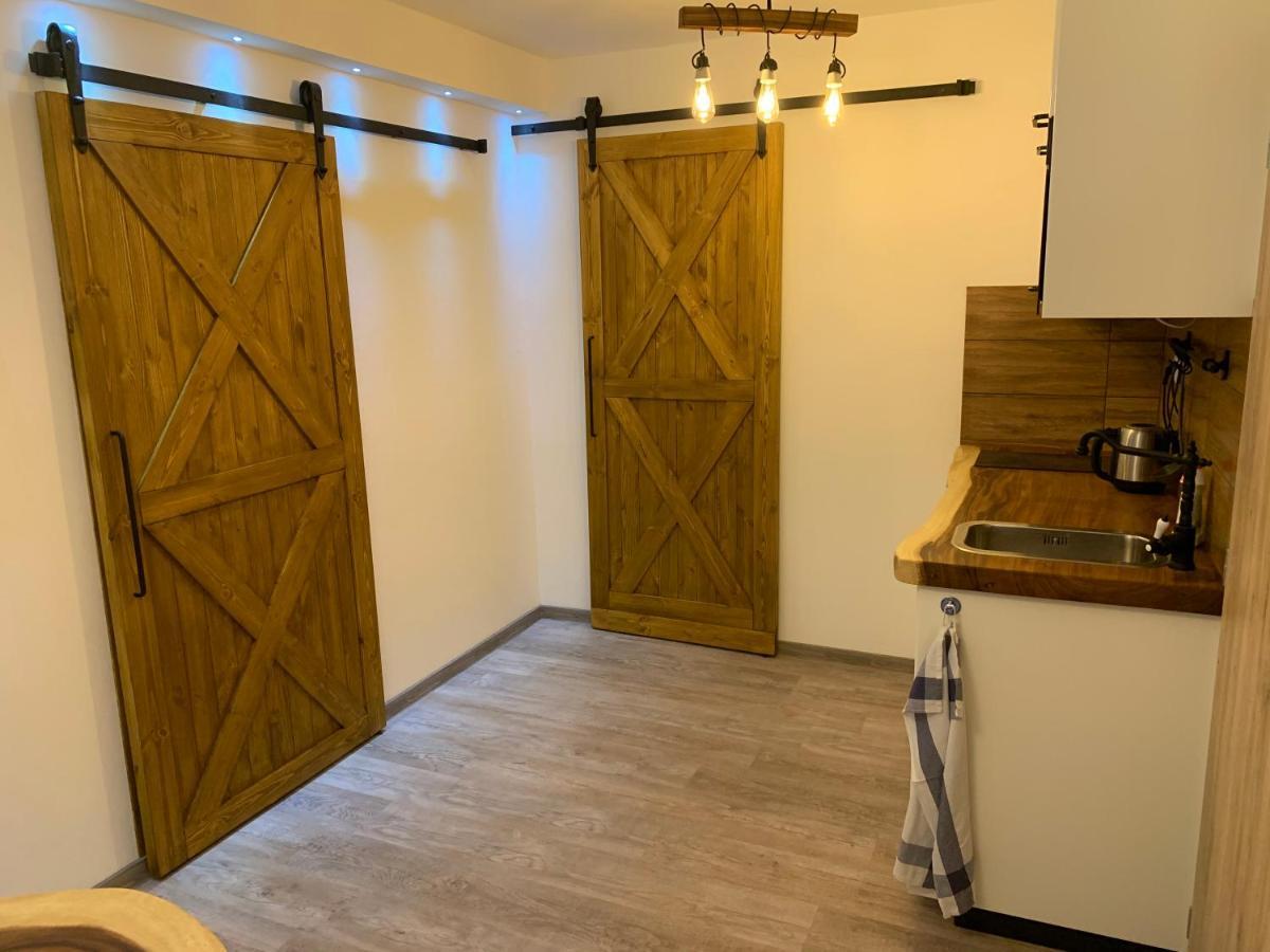 Apartmany Pod Kloboukem ยาคีมอฟ ภายนอก รูปภาพ